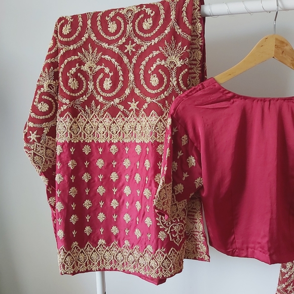 Vintage Silk Indian Bridal Lehenga 3 Piece Set - Picture 8 of 16